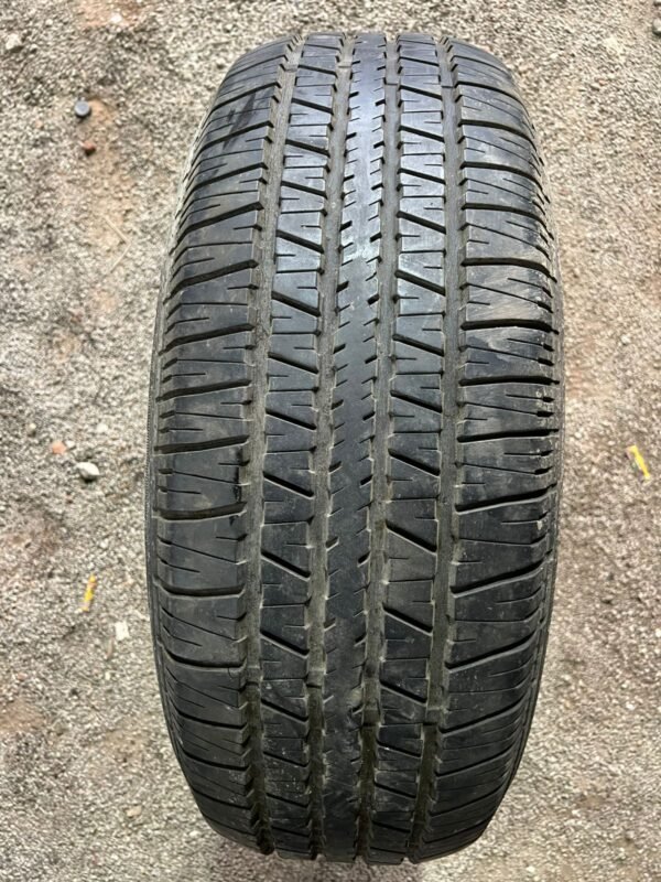275/65R17 DUNLOP AND BRIDGESTONE USED TYRES